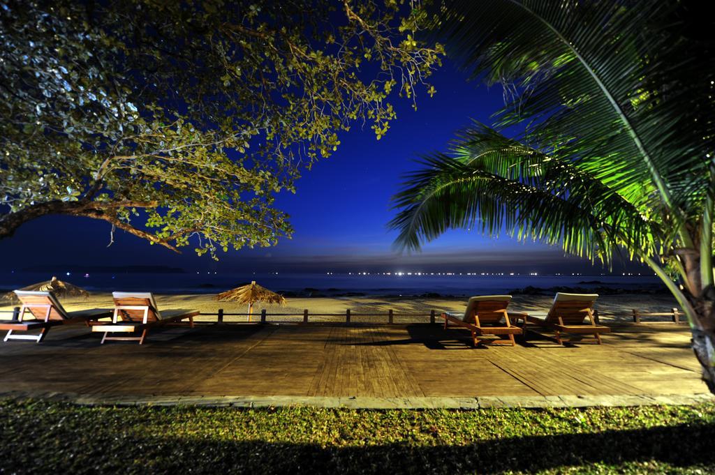 Thande Beach Hotel - Ngapali Exterior photo